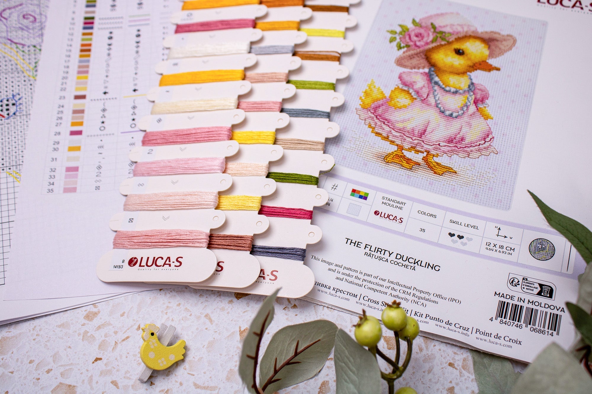 Cross Stitch Kit Luca - S - The Flirty Duckling, B1415 - Luca - S Yarns