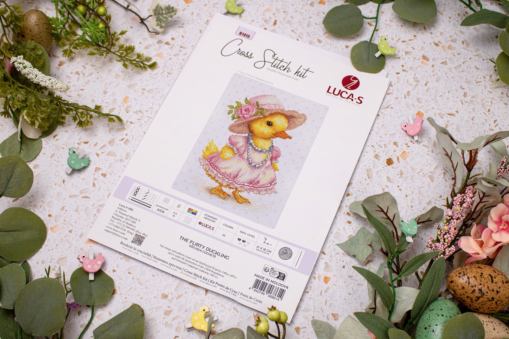 Cross Stitch Kit Luca - S - The Flirty Duckling, B1415 - Luca - S Yarns