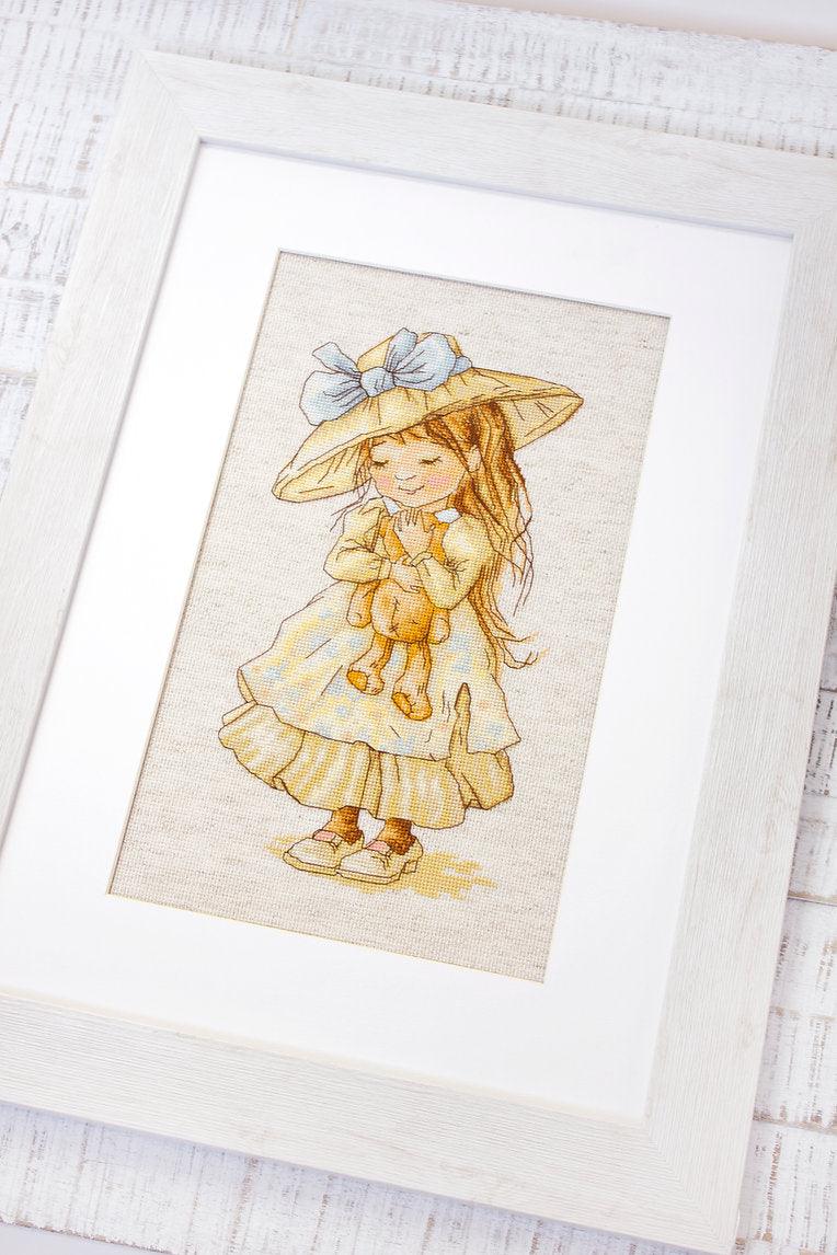 Cross Stitch Kit Luca - S - The girl with a bear, B1103 - Luca - S Yarns