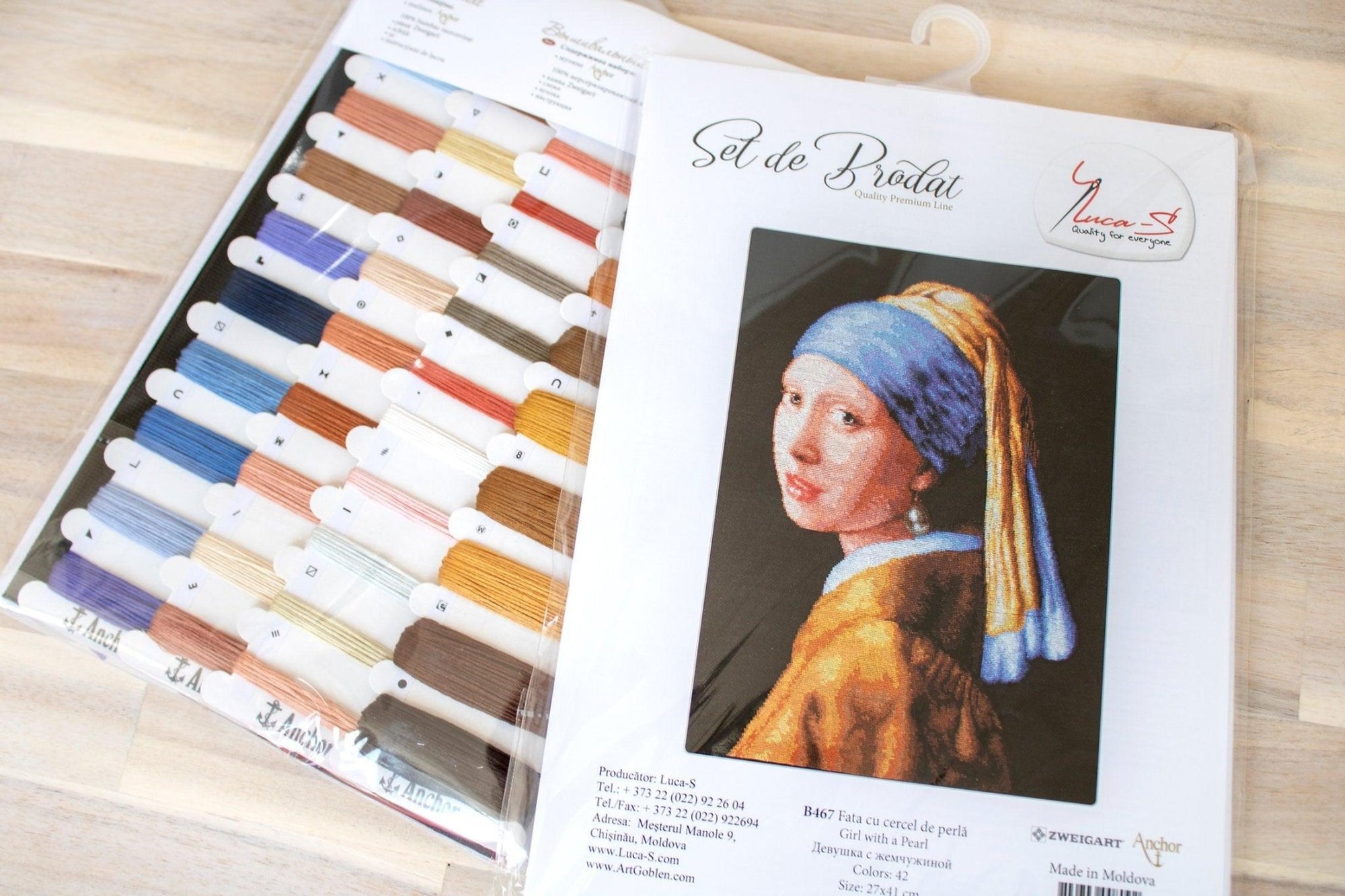 Cross Stitch Kit Luca - S - The girl with the pearl, B467 - Luca - S Yarns