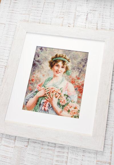 Cross Stitch Kit Luca - S - The girl with the roses, B553 - Luca - S Yarns