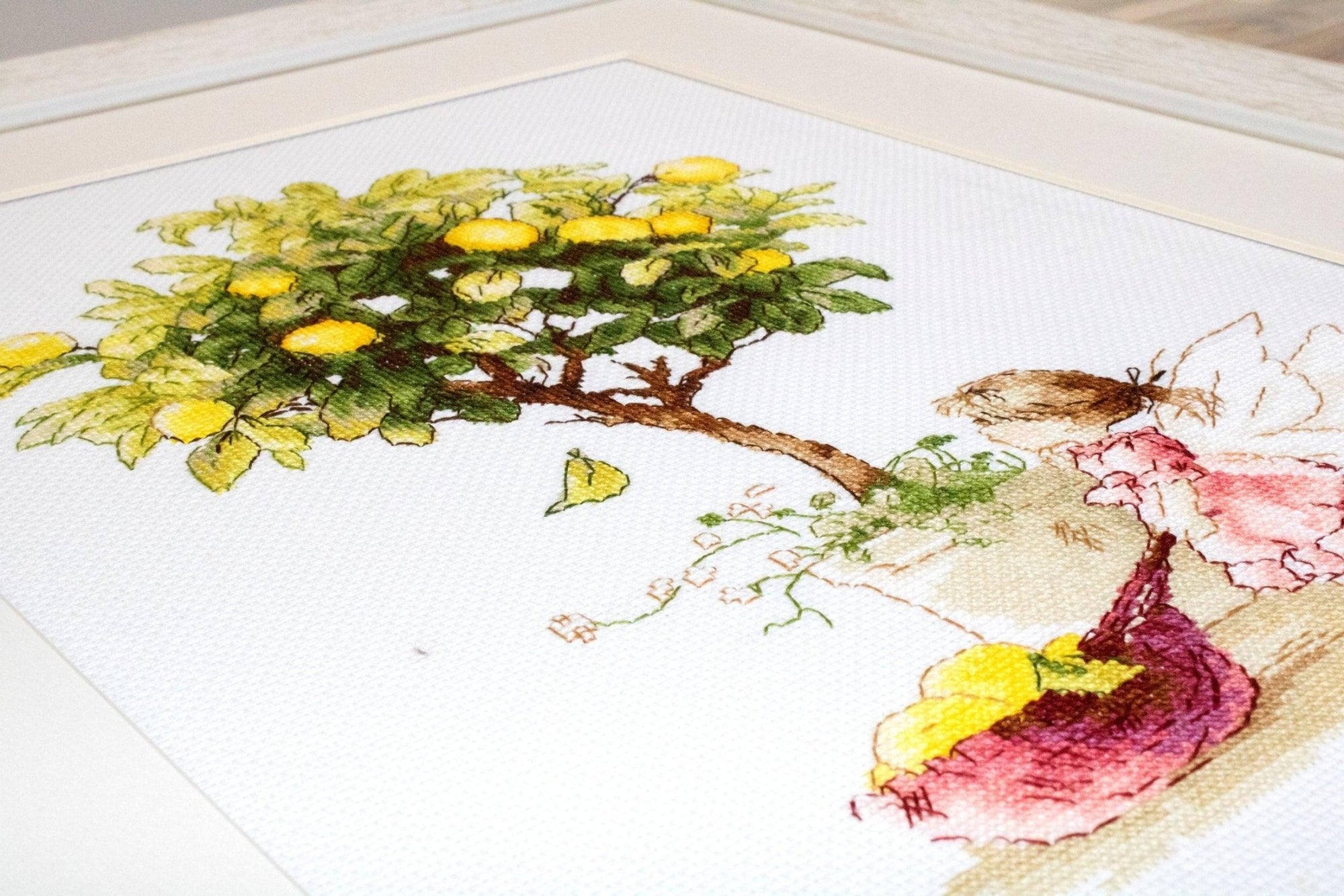 Cross Stitch Kit Luca - S - The Lemon Fairy, B1111 - Luca - S Yarns