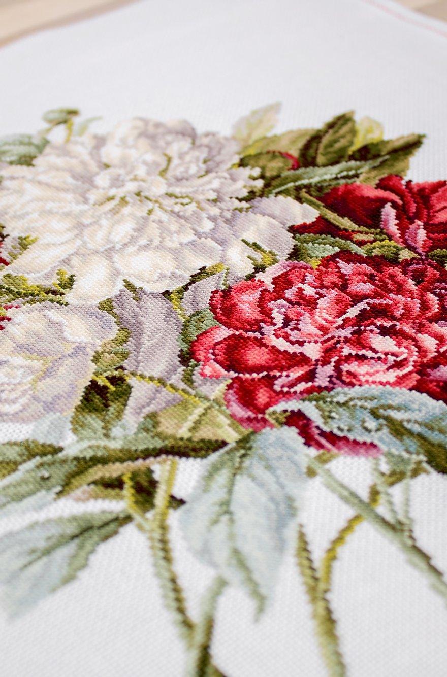Cross Stitch Kit Luca - S - The Peonies, B2355 - Luca - S Yarns