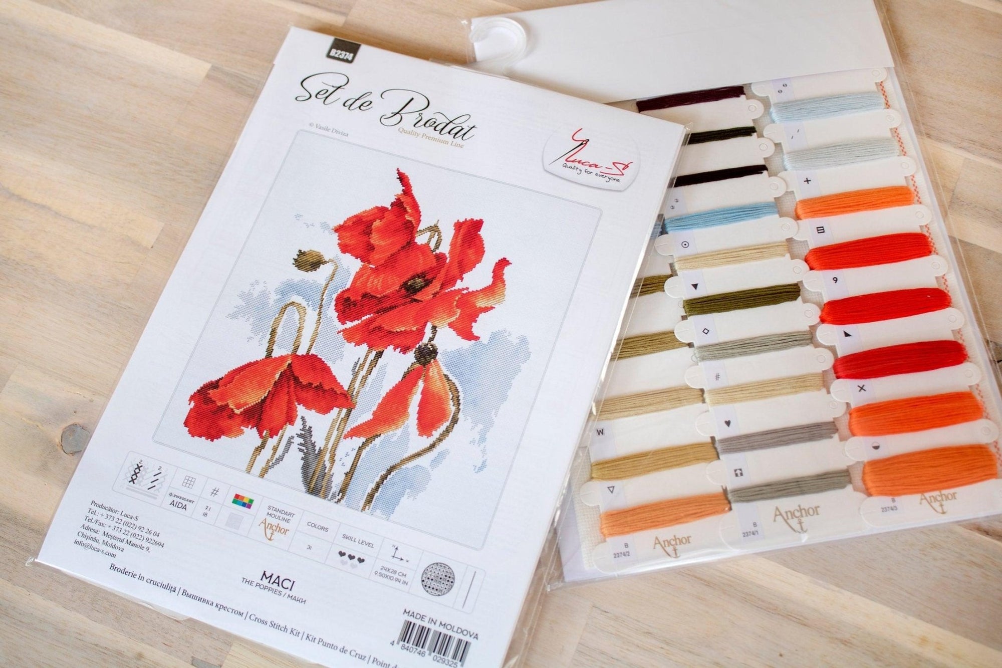 Cross Stitch Kit Luca - S - The Poppies, B2374 - Luca - S Yarns
