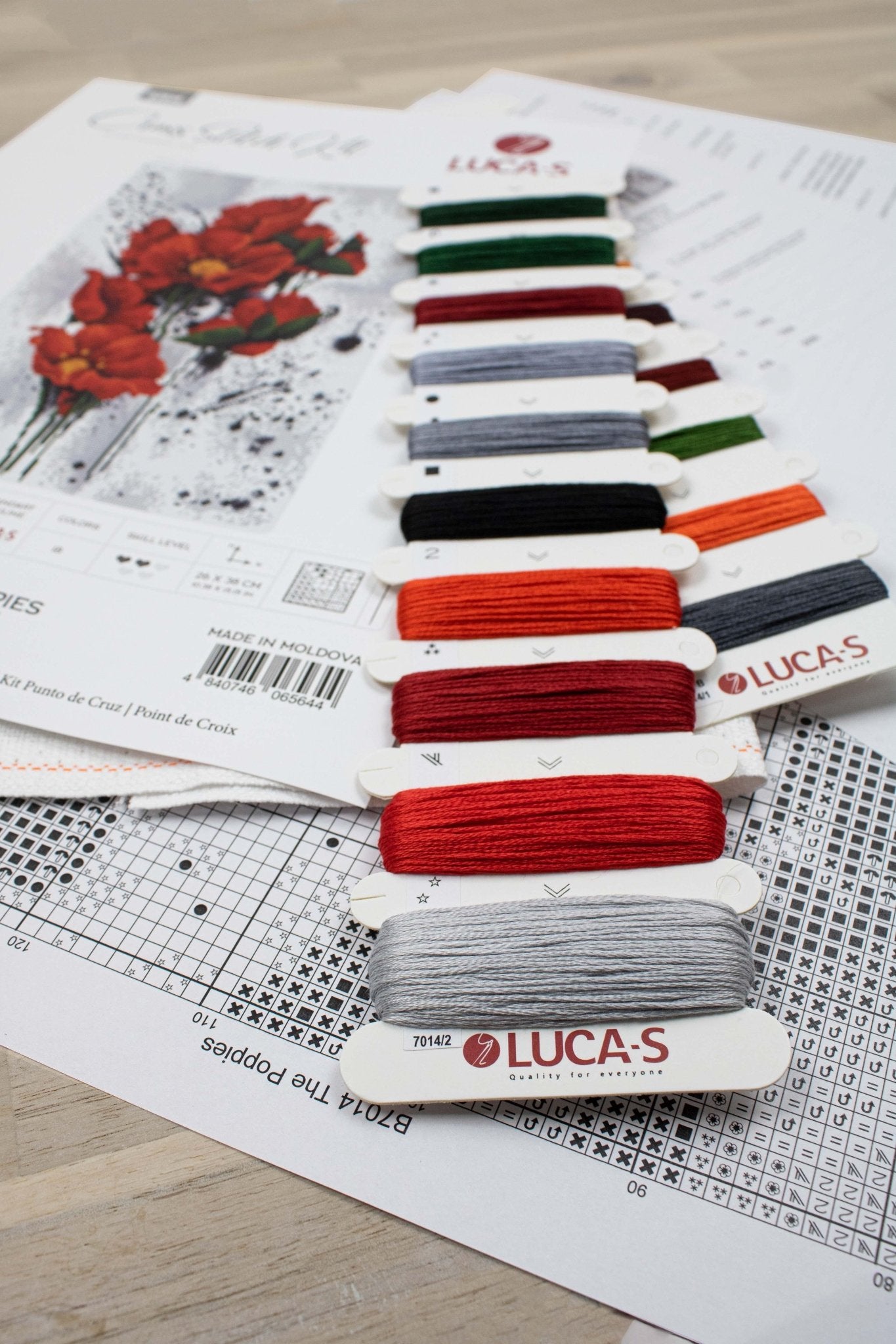 Cross Stitch Kit Luca - S - The Poppies, B7014 - Luca - S Yarns
