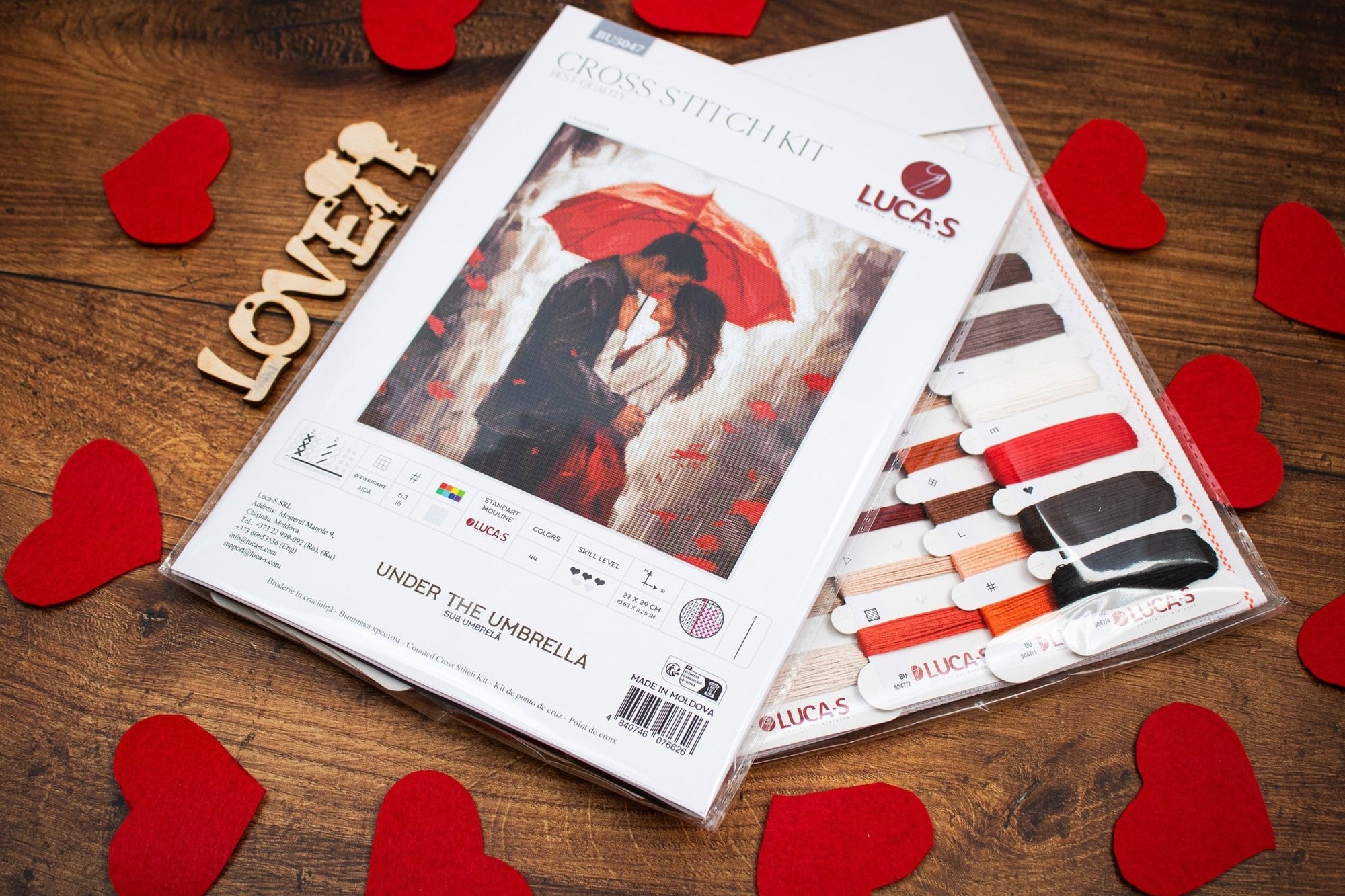 Cross Stitch Kit Luca - S - Under the Umbrella, BU5047 - Luca - S Yarns