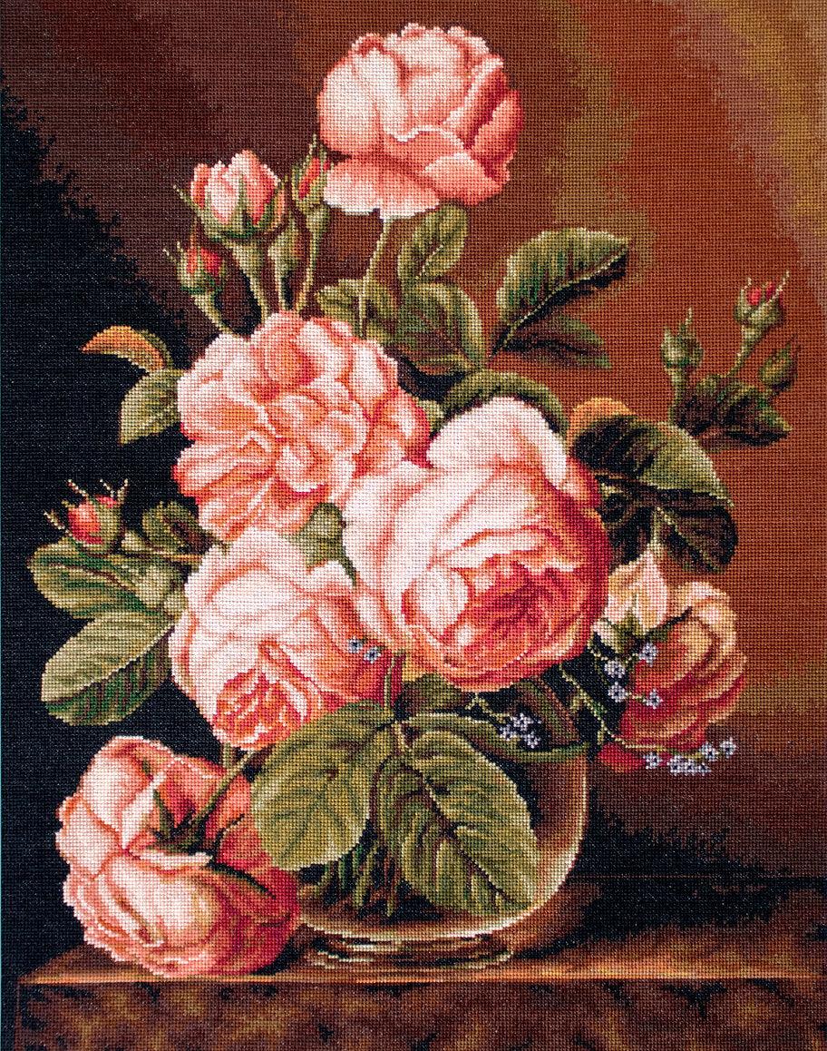 Cross Stitch Kit Luca - S - Vase of roses, B488 - Luca - S Yarns