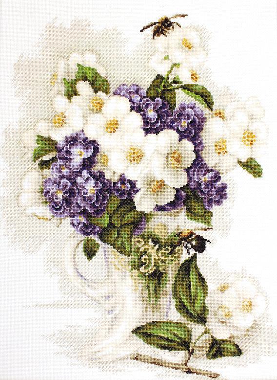 Cross Stitch Kit Luca - S - Vase with Jasmine, B512 - Luca - S Yarns