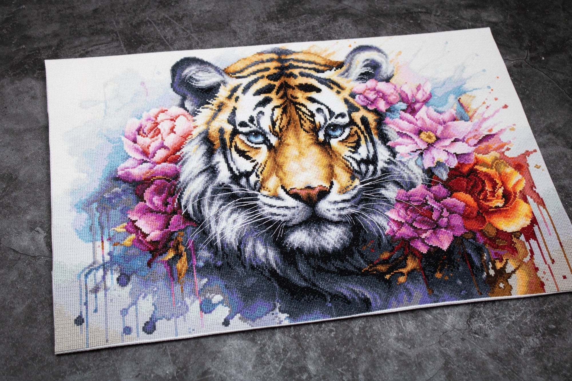 Cross Stitch Kit Luca - S - Wild Life Of Predator, BU5033 - Luca - S Yarns