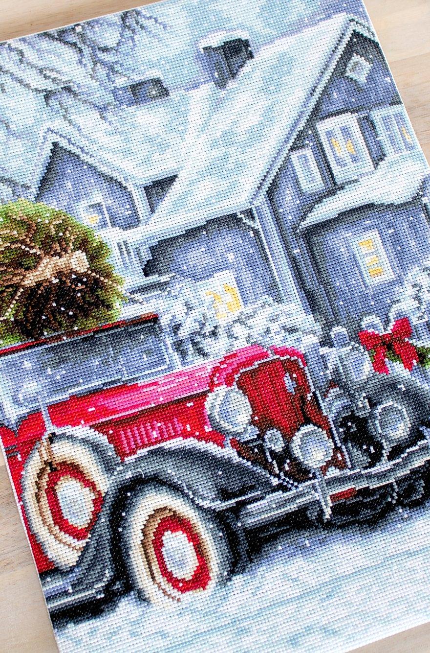 Cross Stitch Kit Luca - S - Winter Holidays, BU4010 - Luca - S Yarns