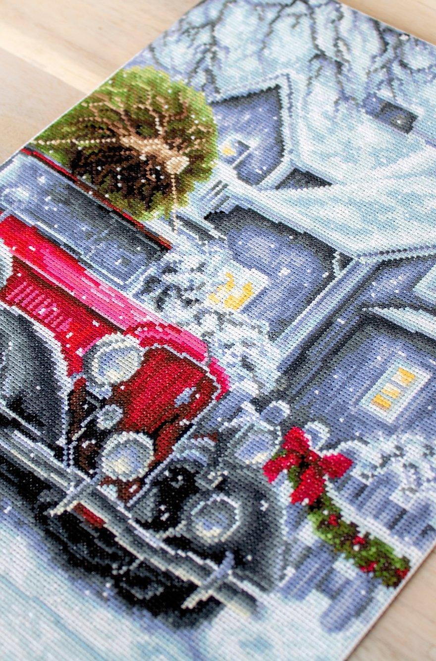 Cross Stitch Kit Luca - S - Winter Holidays, BU4010 - Luca - S Yarns