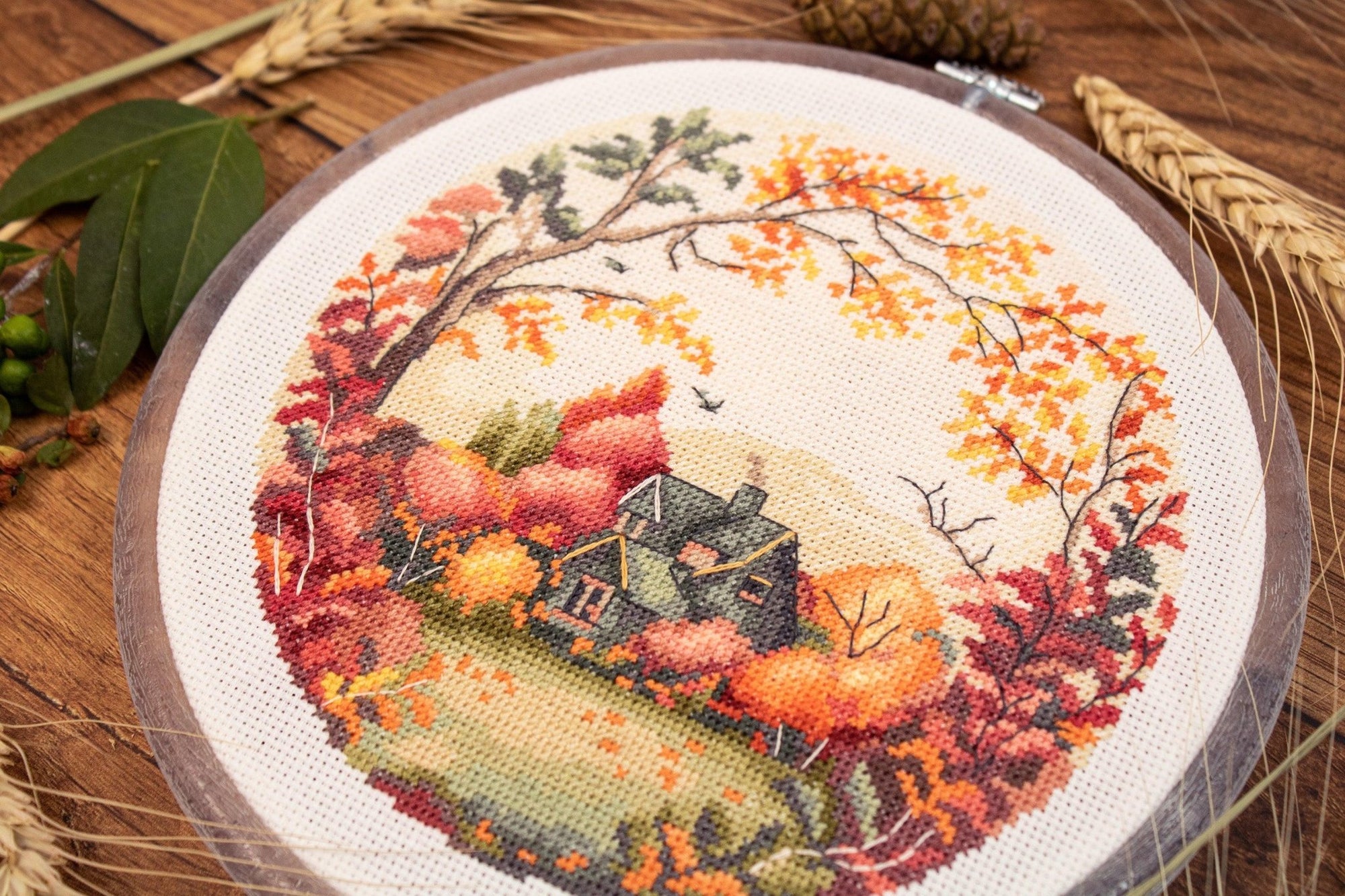 Cross Stitch Kit with Hoop Included Luca - S - The Autumn, BC221 - Luca - S Yarns