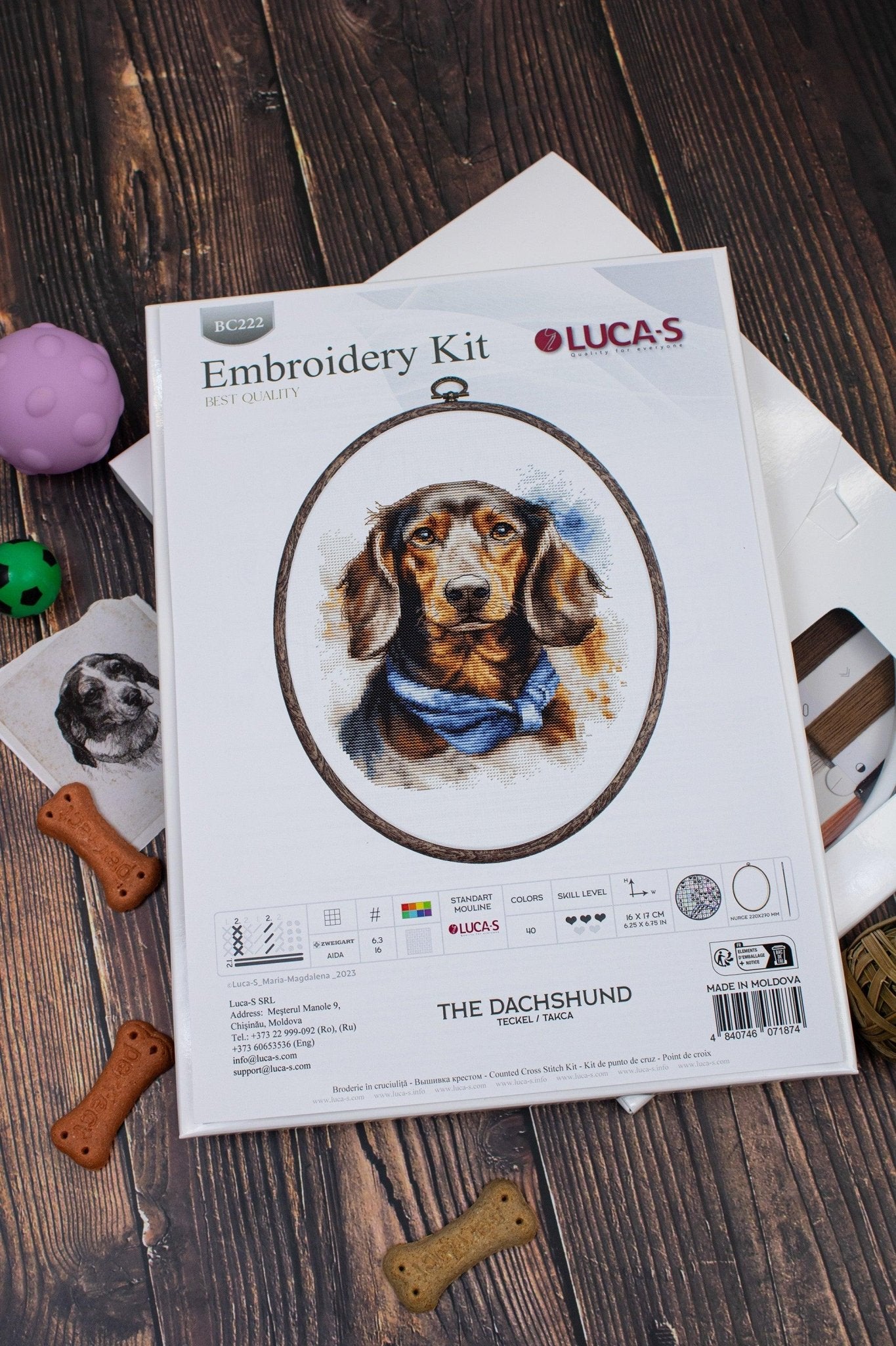 Cross Stitch Kit with Hoop Included Luca - S - The Dachshund, BC222 - Luca - S Yarns