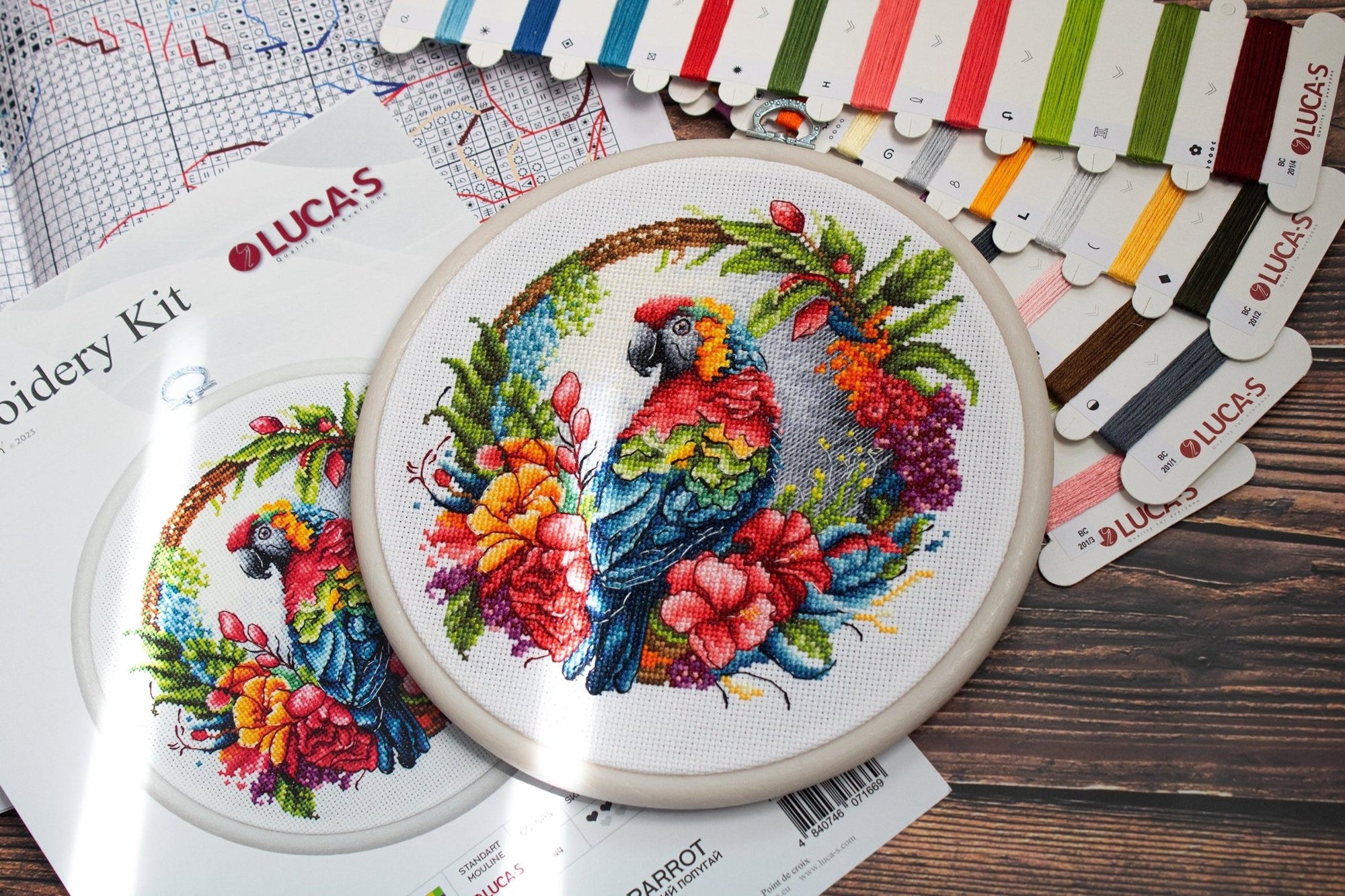 Cross Stitch Kit with Hoop Included Luca - S - The Tropical Parrot, BC201 - Luca - S Yarns
