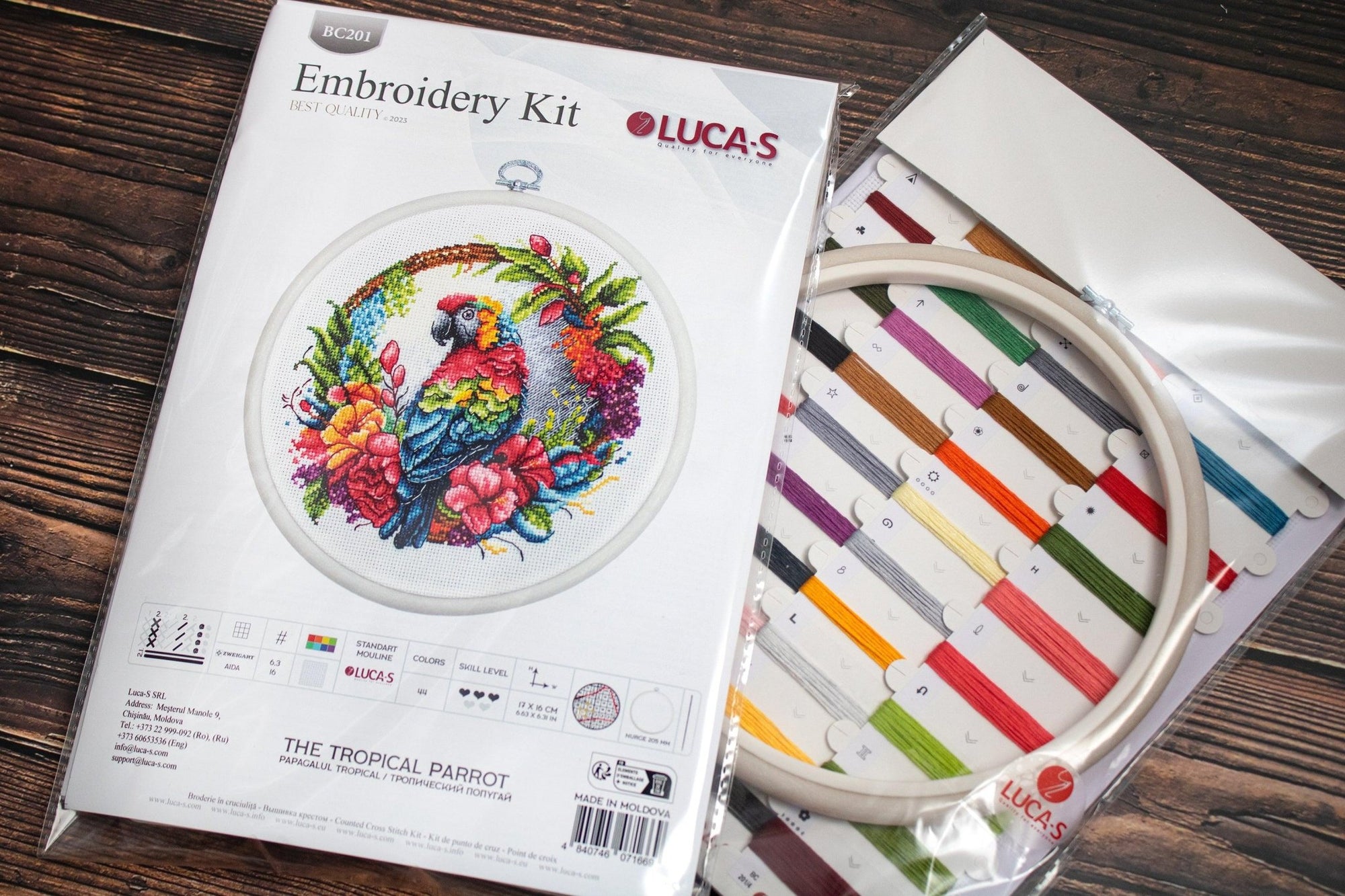 Cross Stitch Kit with Hoop Included Luca - S - The Tropical Parrot, BC201 - Luca - S Yarns