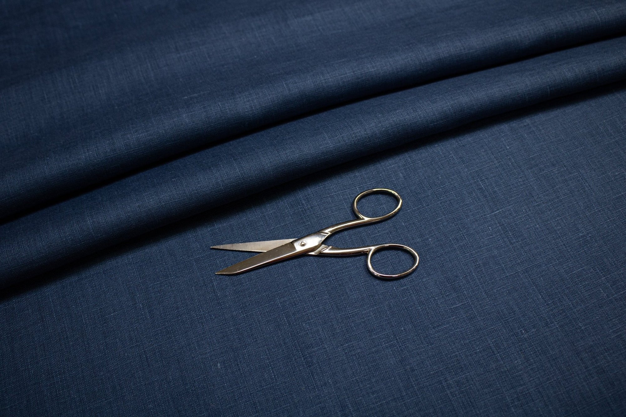 Luca - S Natural Pure 100% Linen Soft Fabric Navy Color - Luca - S Yarns