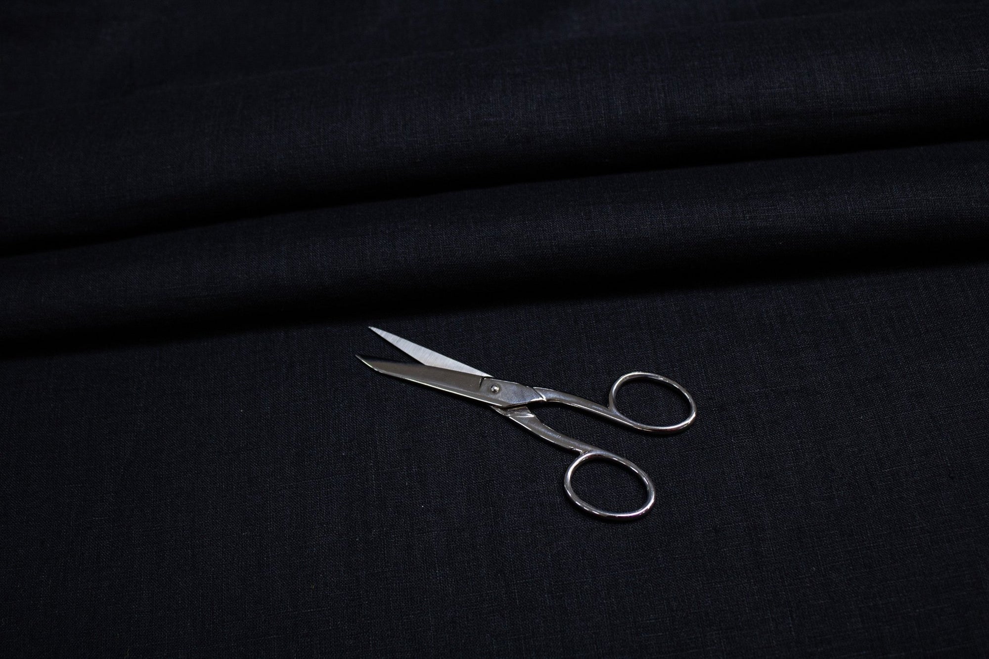 Luca - S Natural Pure 100% Linen Wrinkled Fabric Black Color - Luca - S Yarns